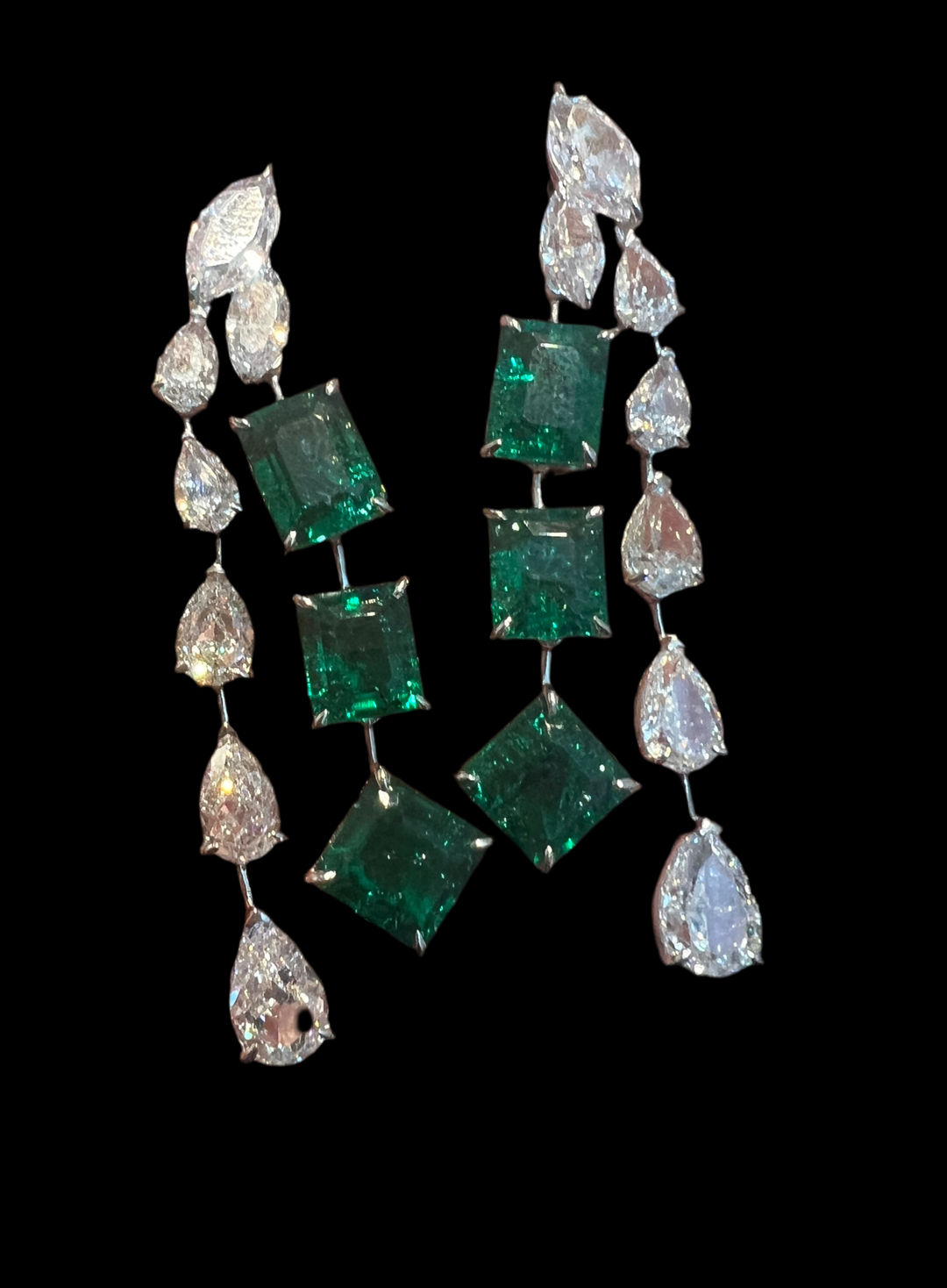 Green earrings أقراط الزمرد من صفين - just like diamonds