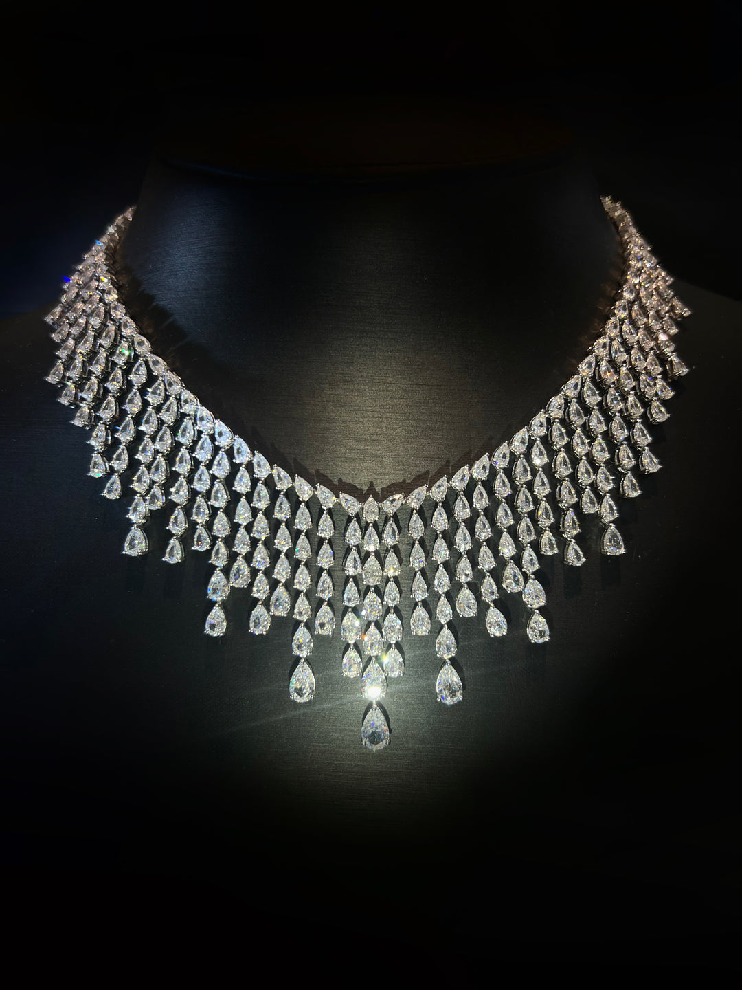 Raindrop Necklace قلادة قطرات المطر - just like diamonds