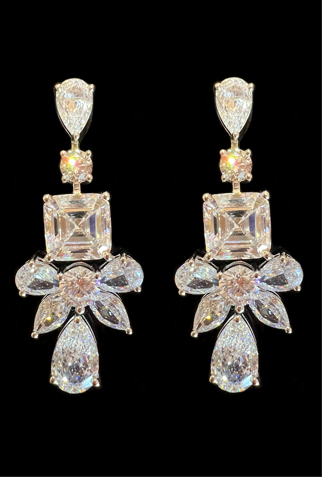 Asscher earrings أقراط الأشر - just like diamonds