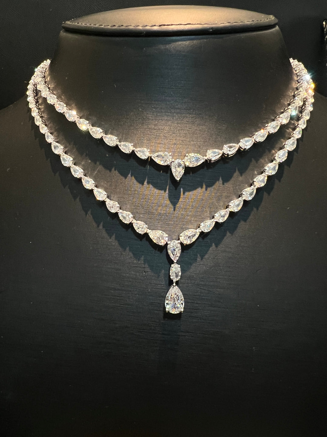 Two layers pear necklace عقد طبقتين من دمعات - just like diamonds