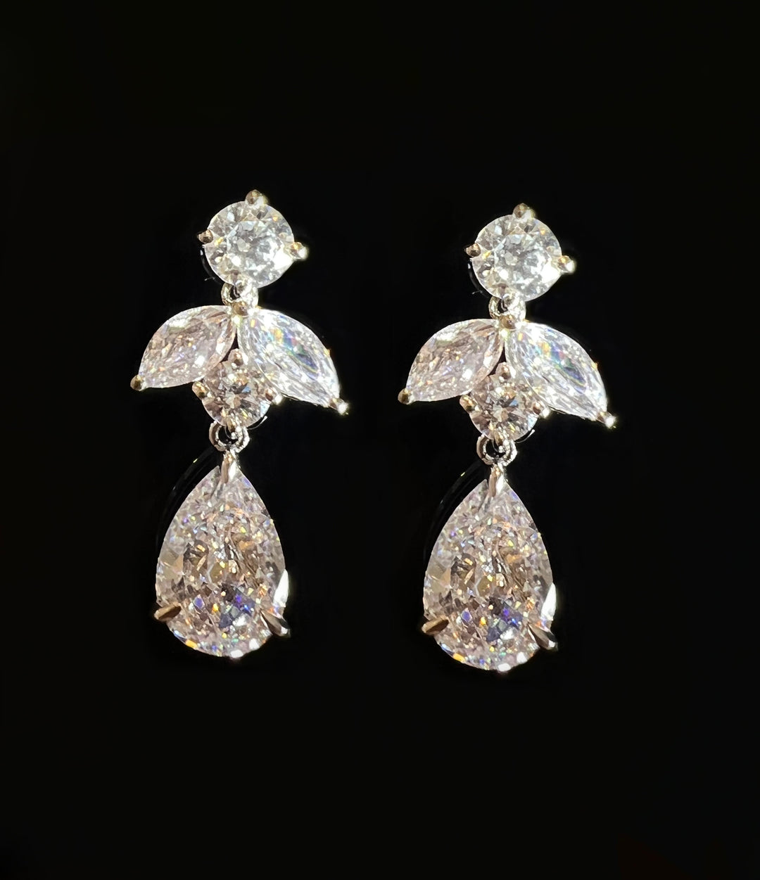Pears and marquise cut earrings أقراط دمعة مع ماركيز - just like diamonds
