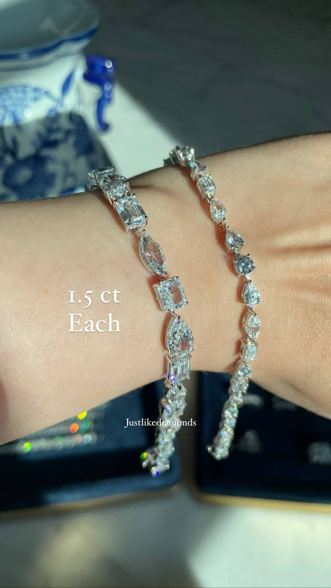Bracelet with a variety of shapes سوار تينيس بأحجار وقصات مختلفة بالحجم الكبير