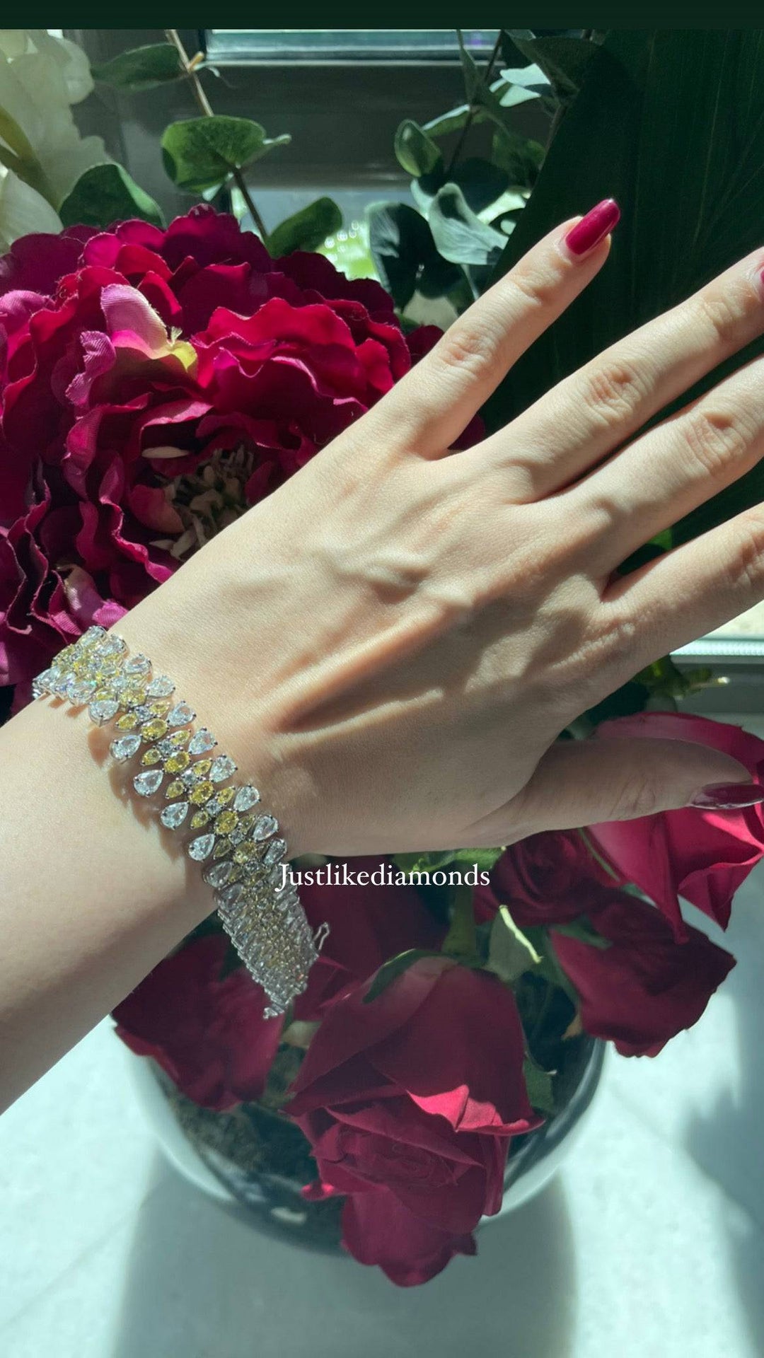 Bracelet yellow fancy سوار أصفر فانسي - just like diamonds