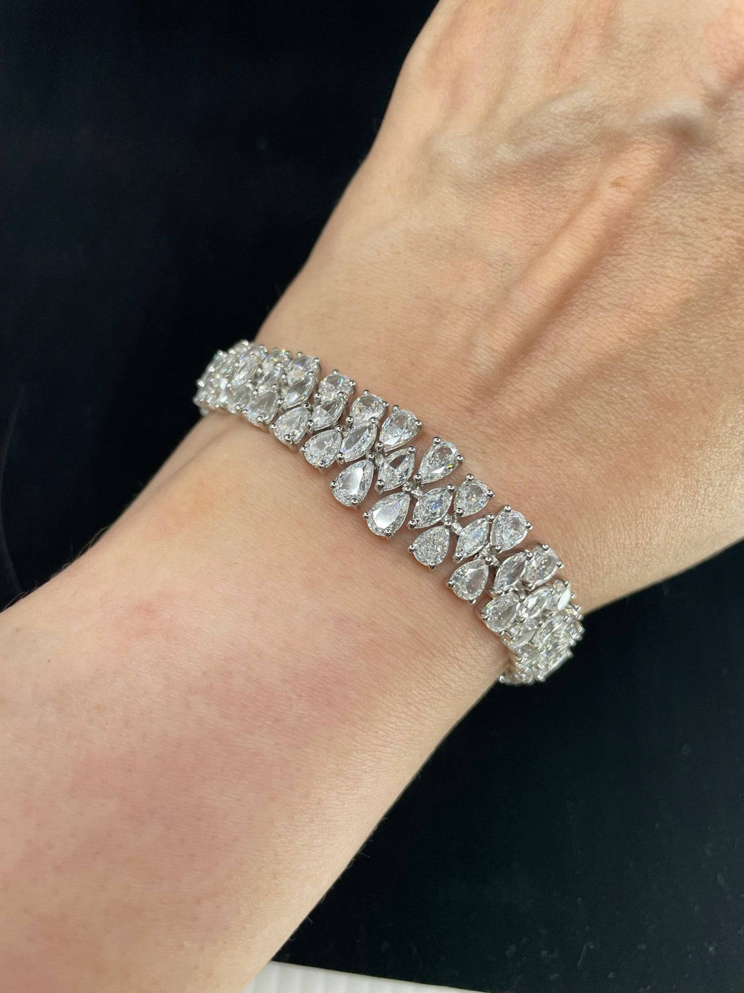 Pears and marquises bracelet سوار الدمعات والماركيزات