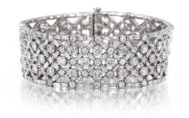 Round and emerald bracelet