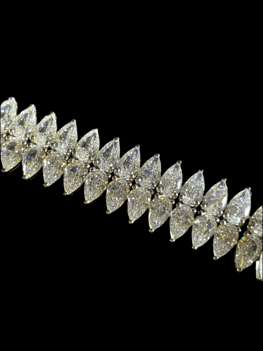 Two lines pears bracelet سوار عريض من دمعات - just like diamonds