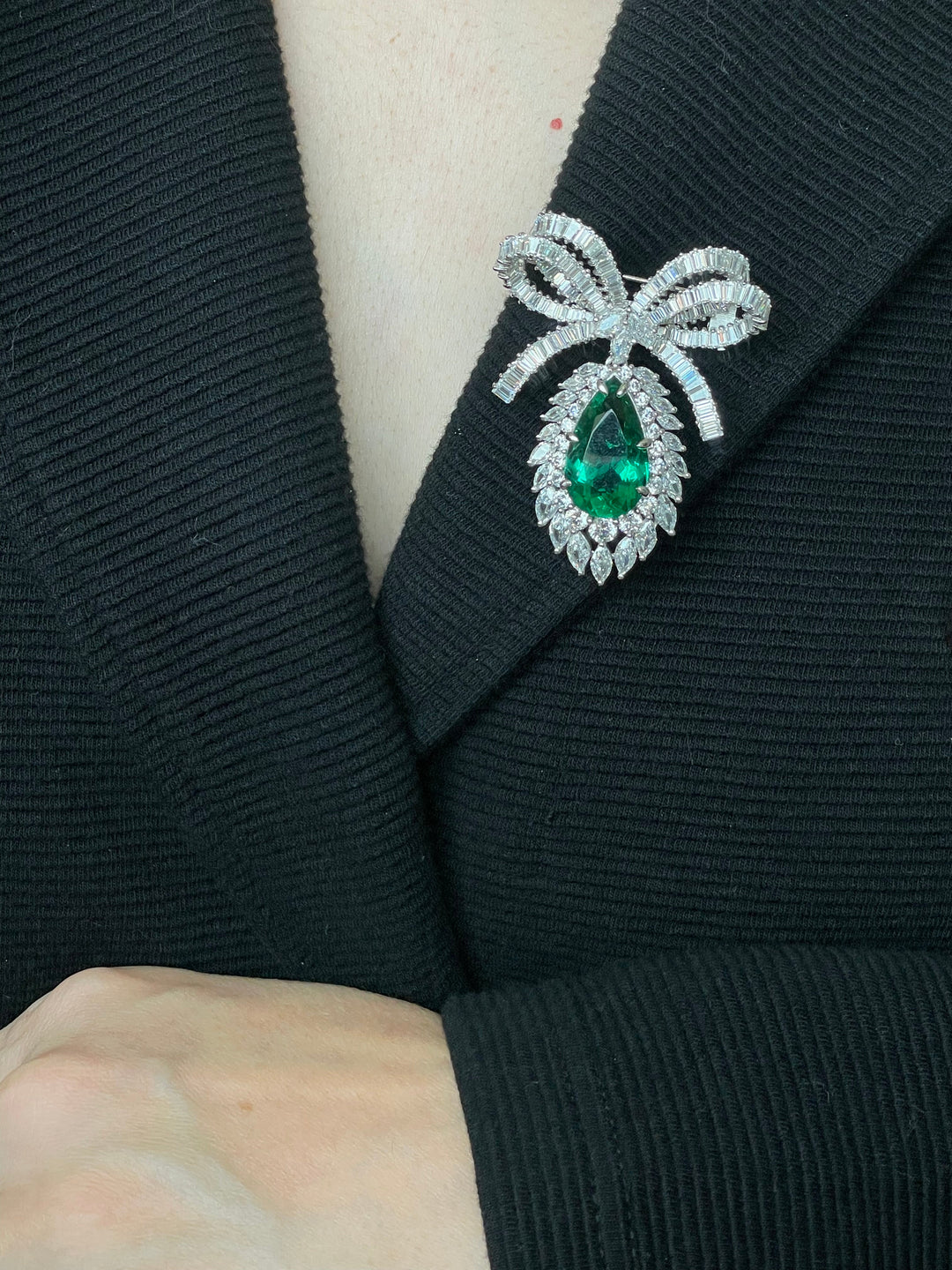 Pear brooch بروش الدمعه - just like diamonds