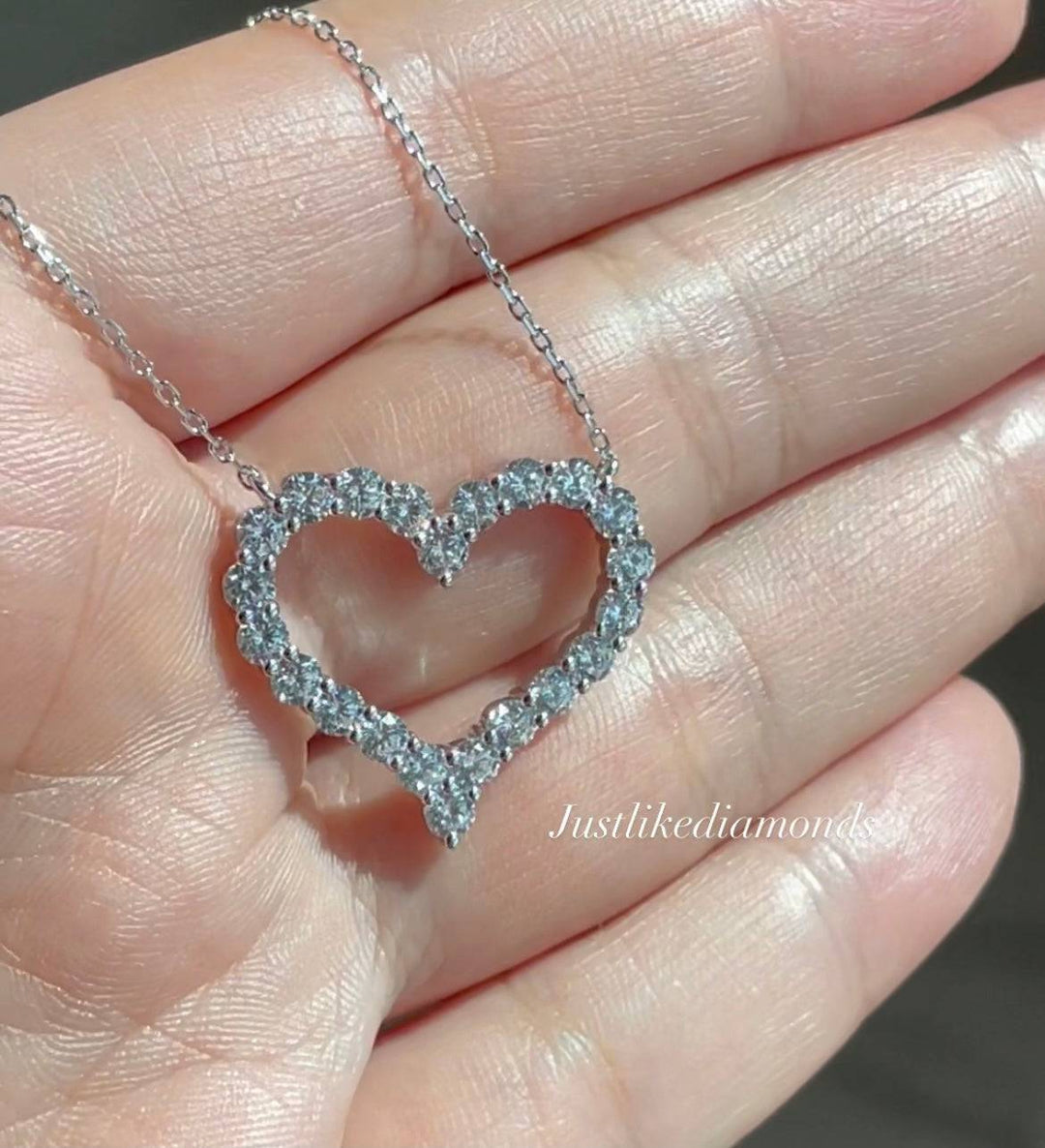 Heart pendant بندنت على شكل قلب - just like diamonds