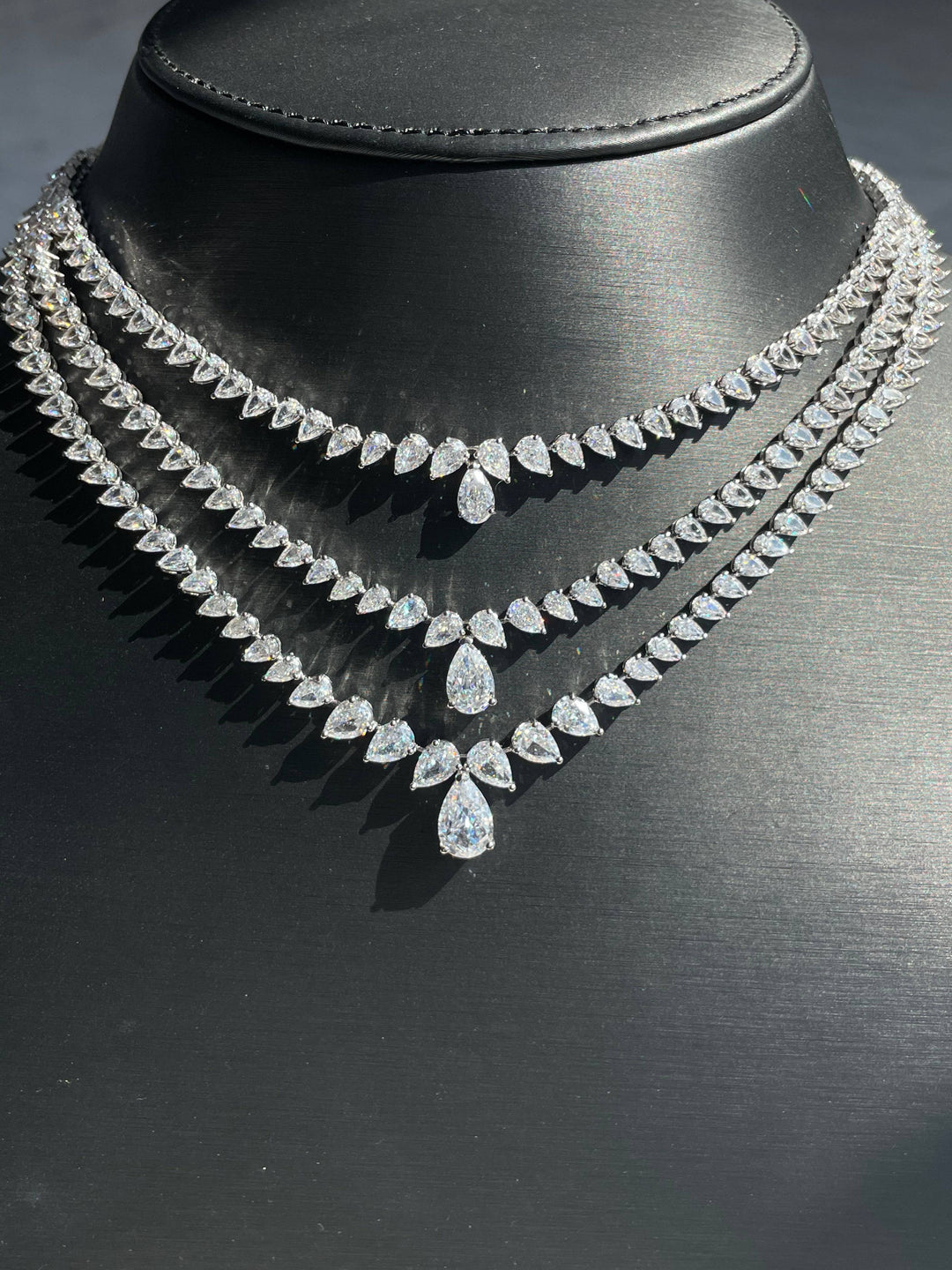 Three layers pear necklace عقد ثلاث طبقات من دمعات - just like diamonds