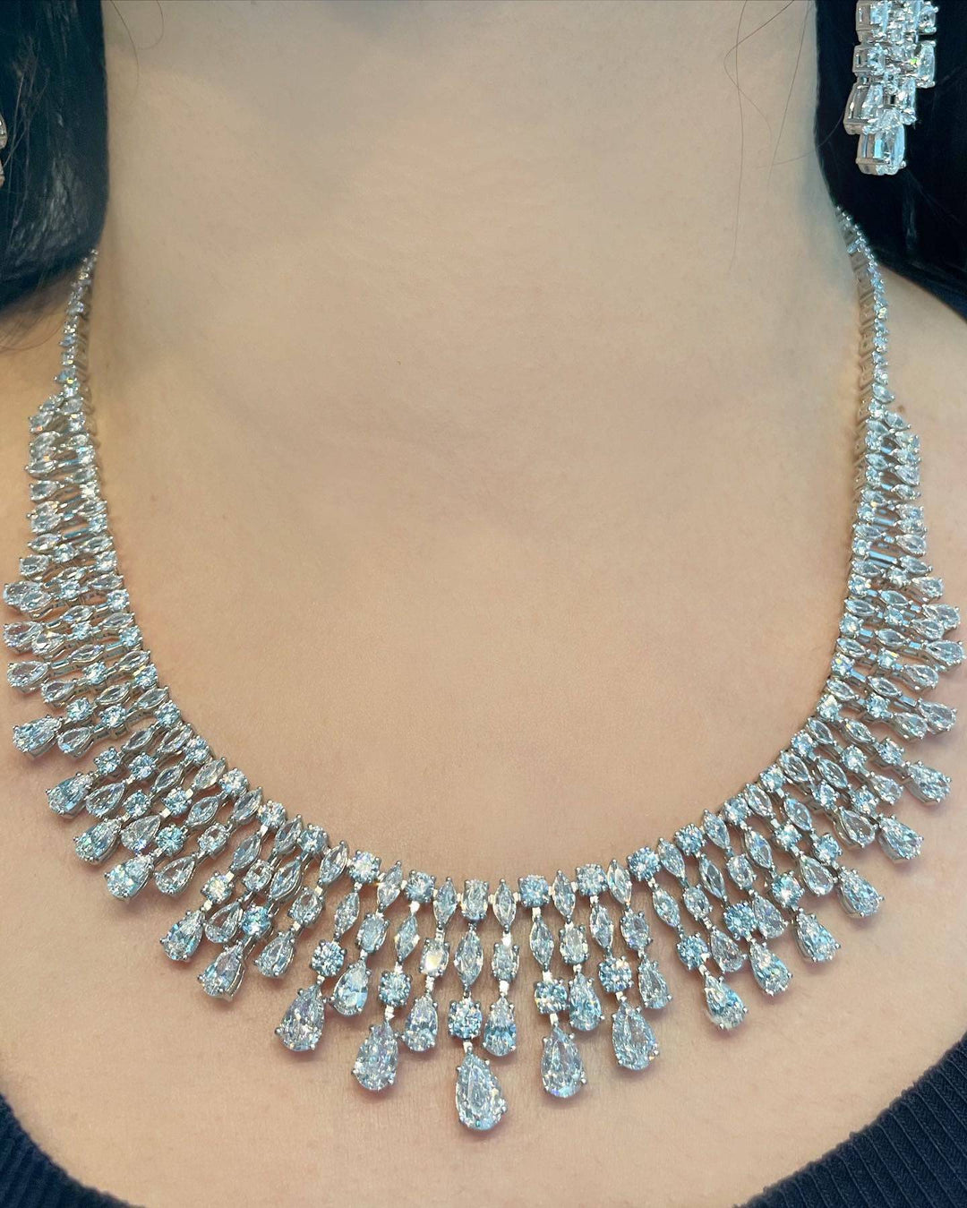 Classic Necklace with pears عقد الدمعات الكلاسيكي - just like diamonds