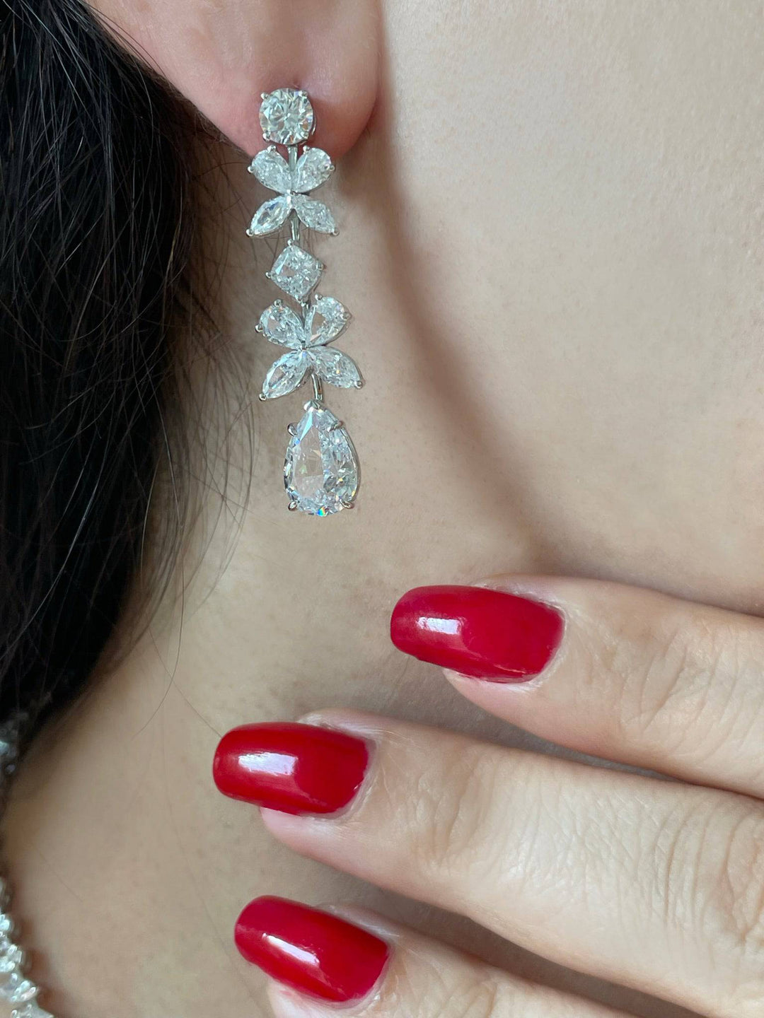 Flower necklace قلادة الورود - just like diamonds