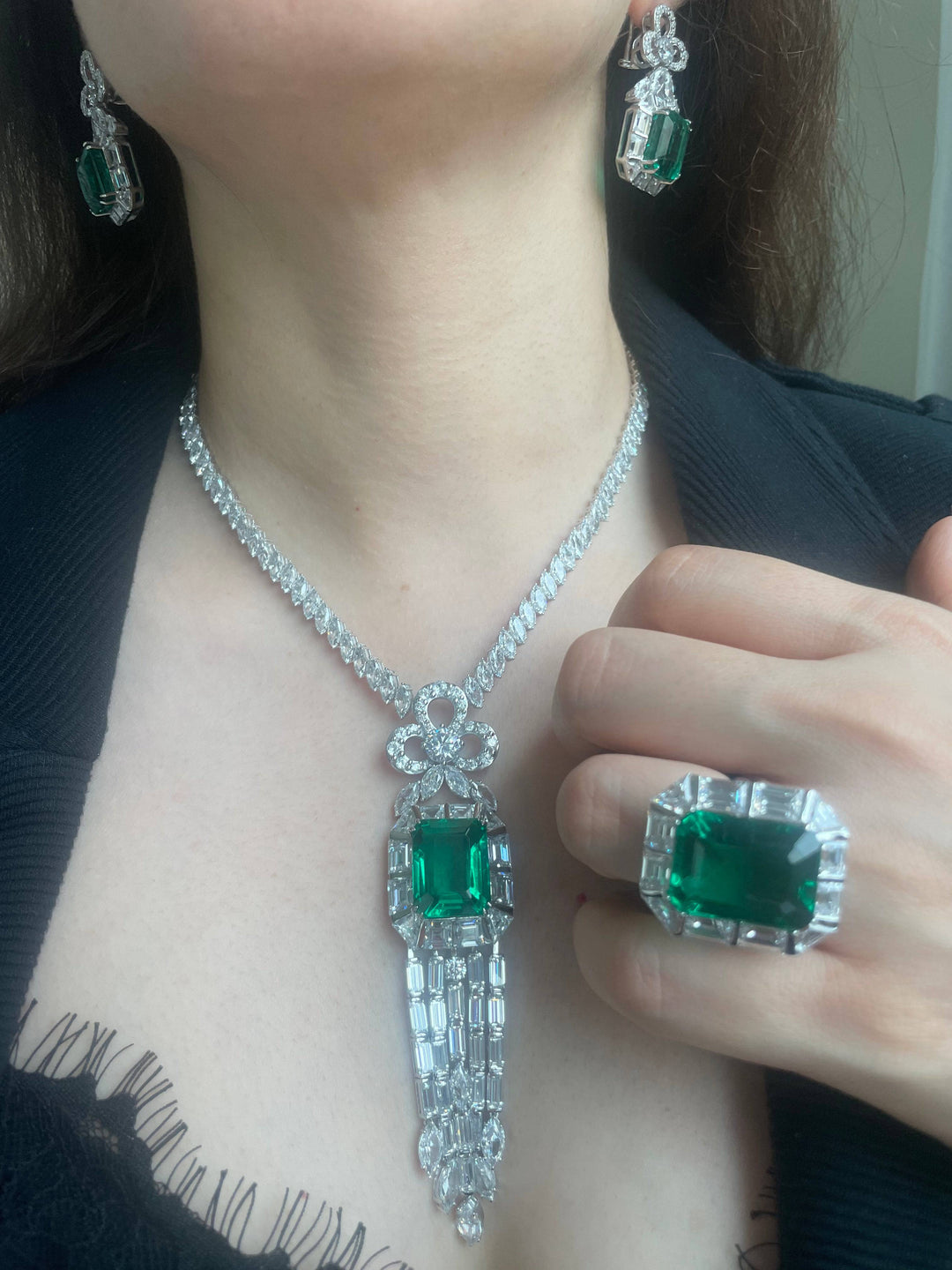 Royal Green عقد أخضر رويال - just like diamonds
