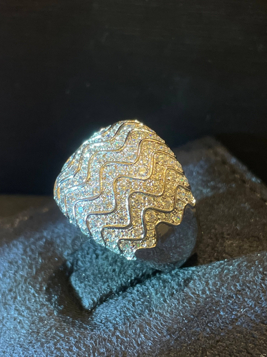 Stunning ring خاتم بتصميم مميز - just like diamonds
