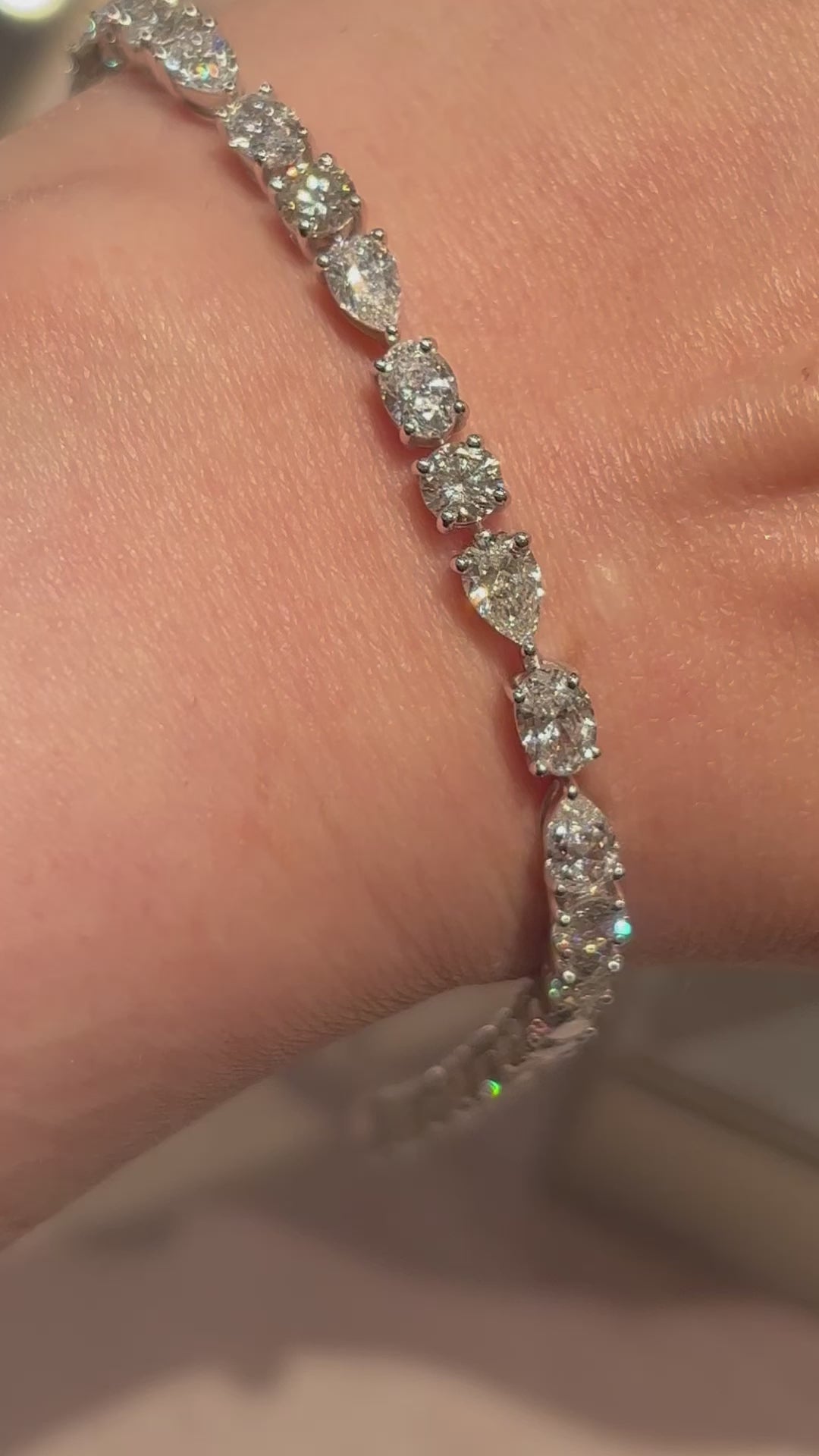 Pears oval and round tennis bracelet سوار راوند ودمعات و أوفال