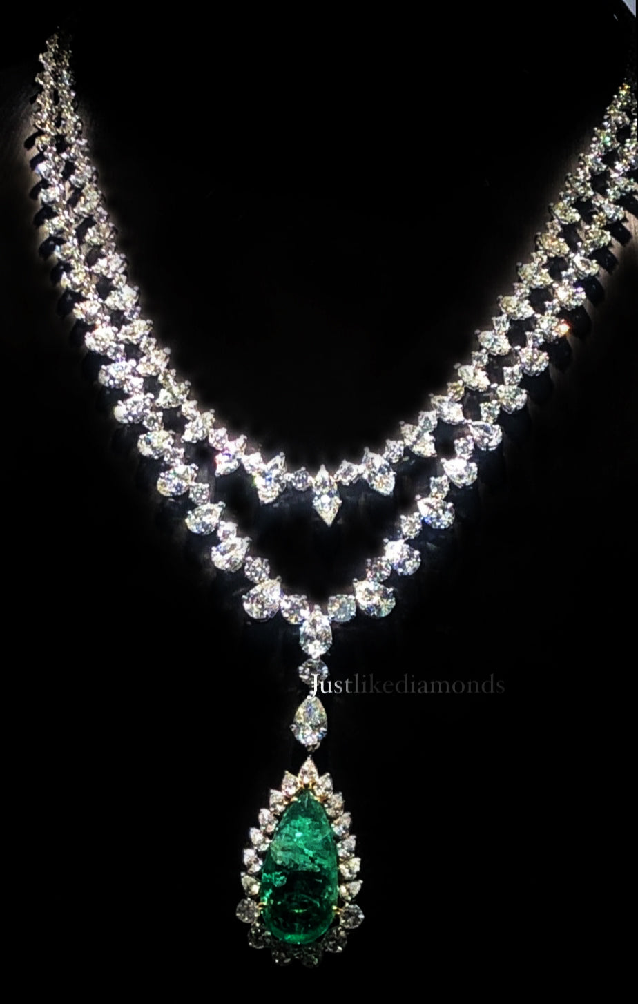 Royal pear Green necklace عقد دمعه أخضر رويال - just like diamonds