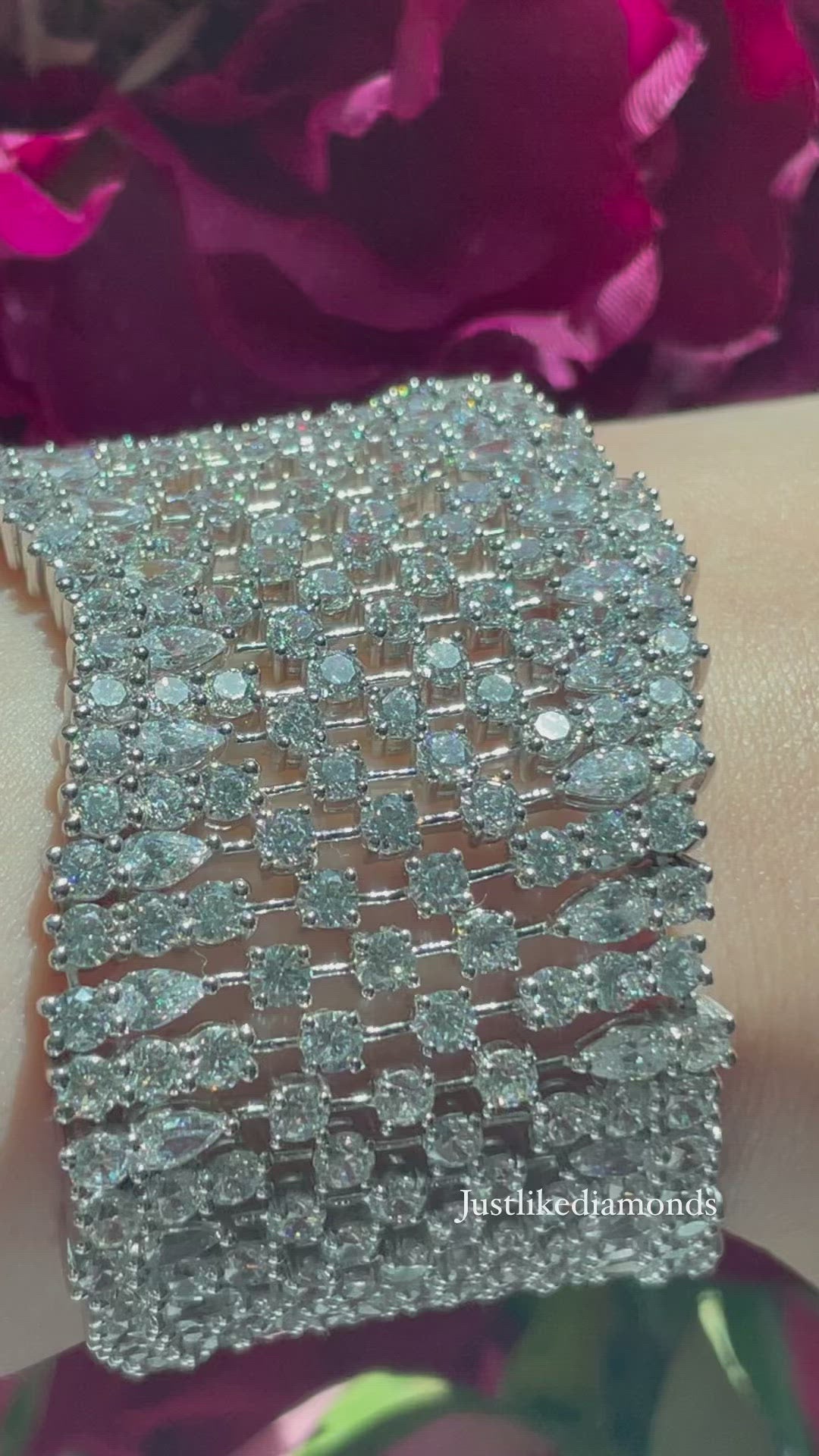 Pear and round shaped bracelet (designer style )