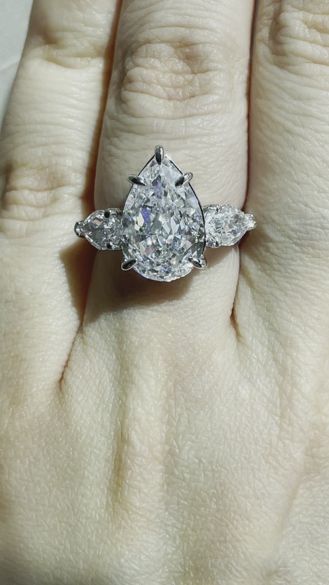 5 carat pear ring ٥ قيراط خاتم دمعه