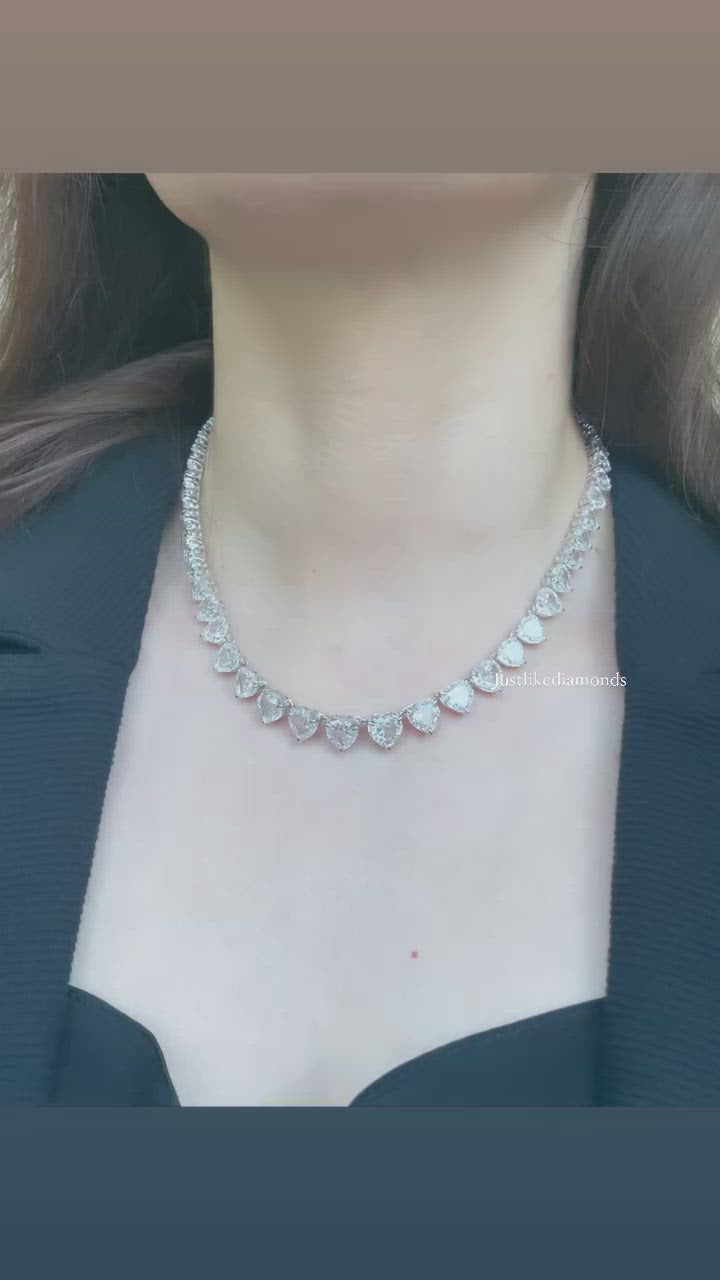 Hearts tennis necklace قلادة تينيس القلوب بالحجم الكبير