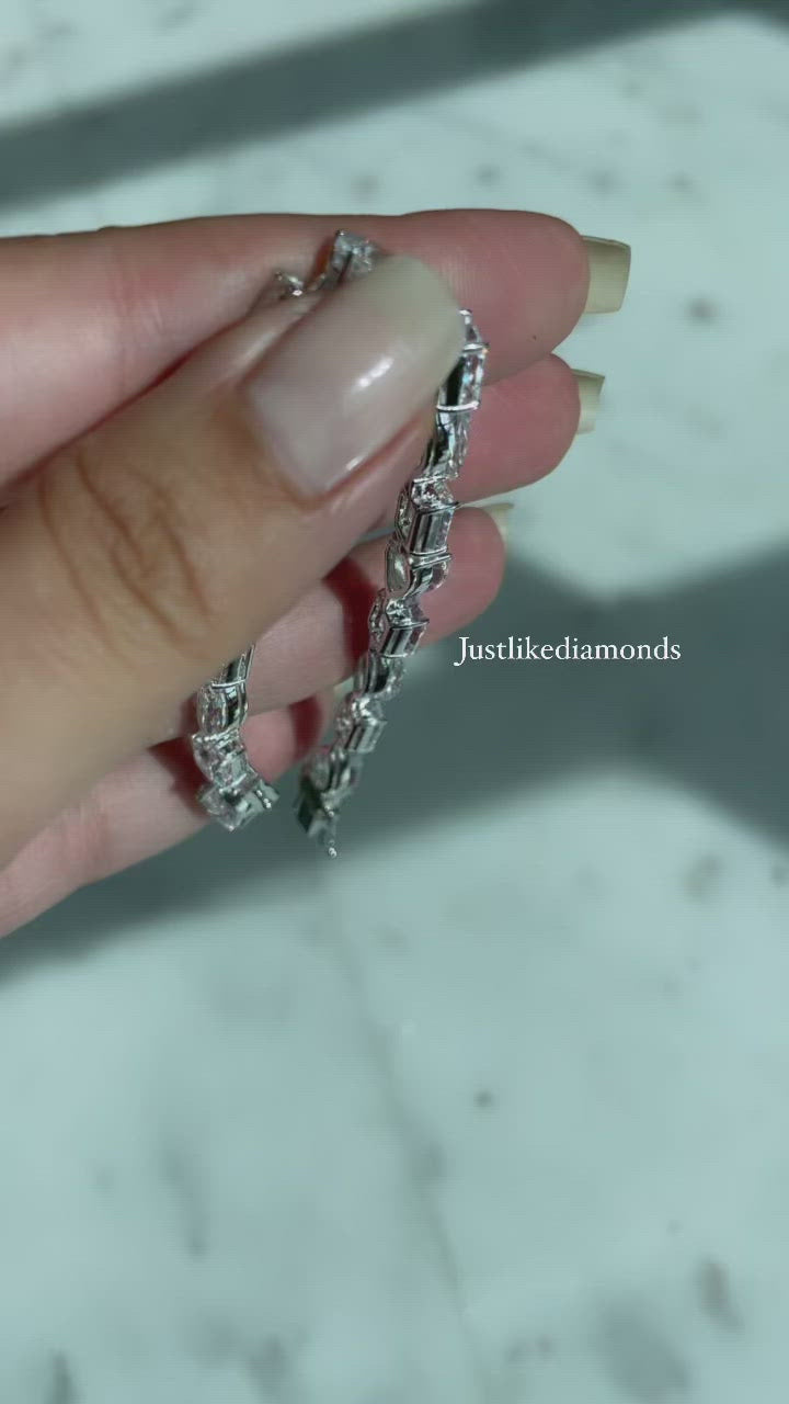 Bracelet with a variety of shapes سوار تينيس بأحجار وقصات مختلفة بالحجم الكبير