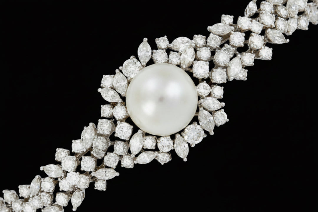 Classic pearl bracelet سوار اللؤلؤ الكلاسيكي
