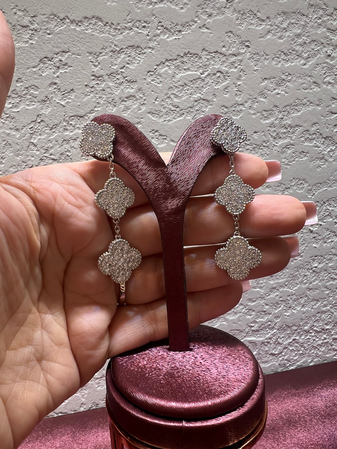 Flower motif full stones set