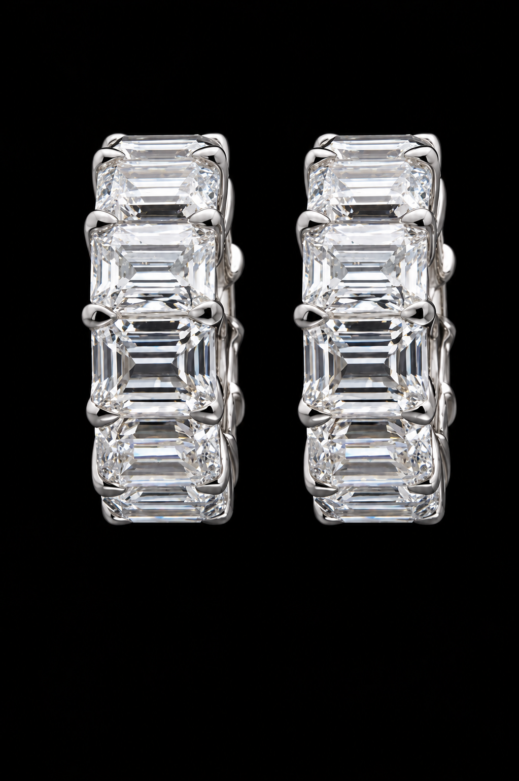 Emerald half hoop earrings أقراط ايميرالد نص هووب