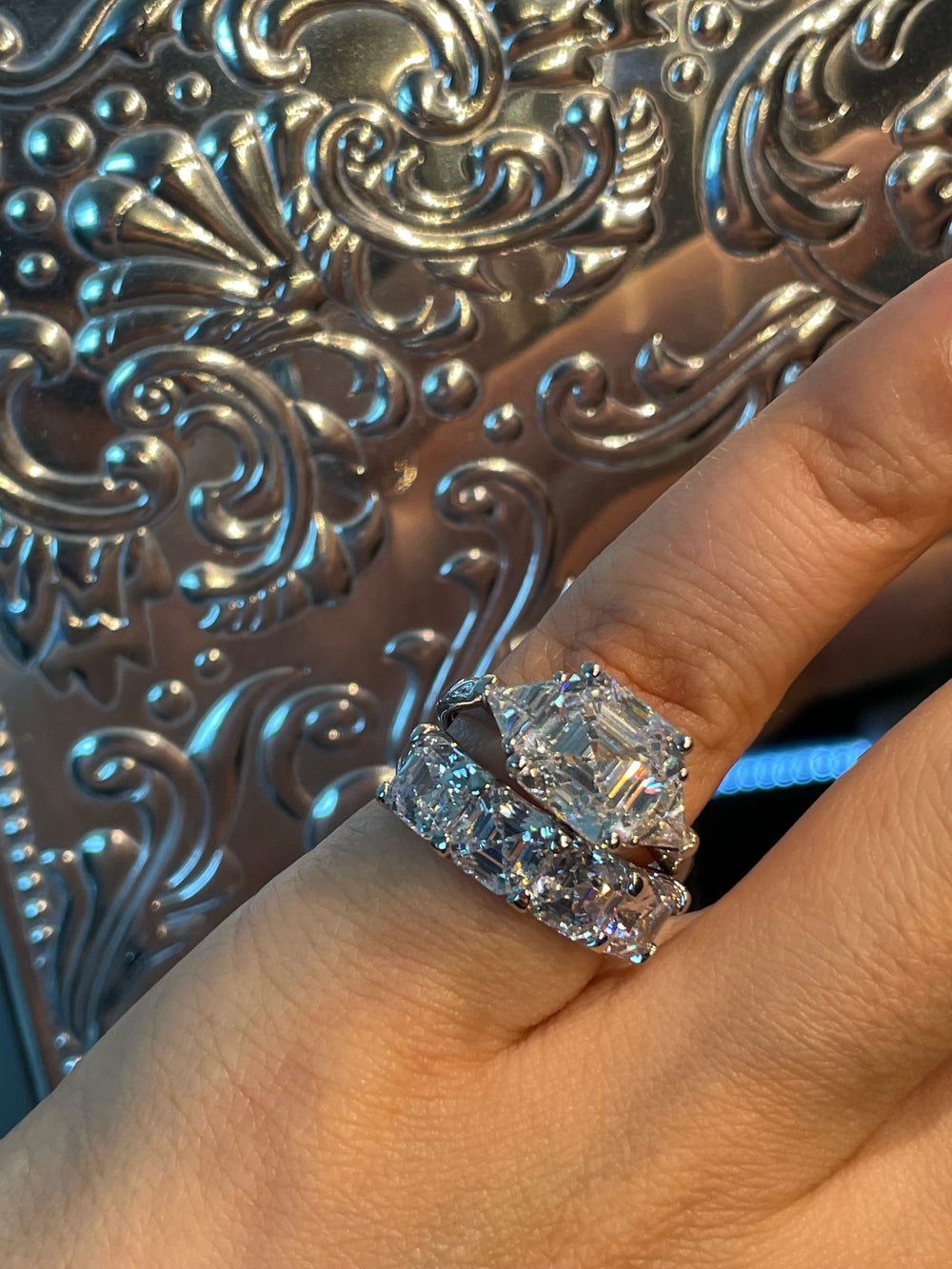 Eternity band front Ascher cut  خاتم دبلة أشر أحجار أمامية - just like diamonds