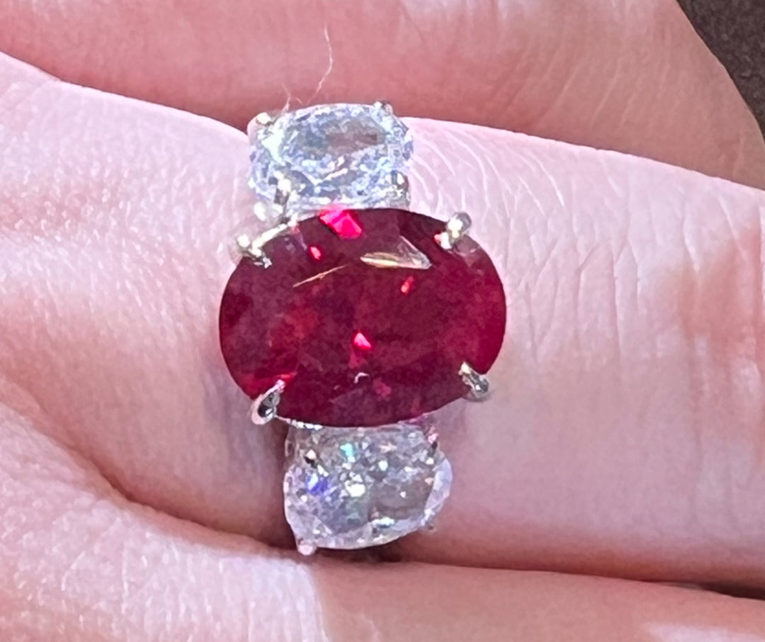Oval red ruby ring خاتم أوفال روبي - just like diamonds