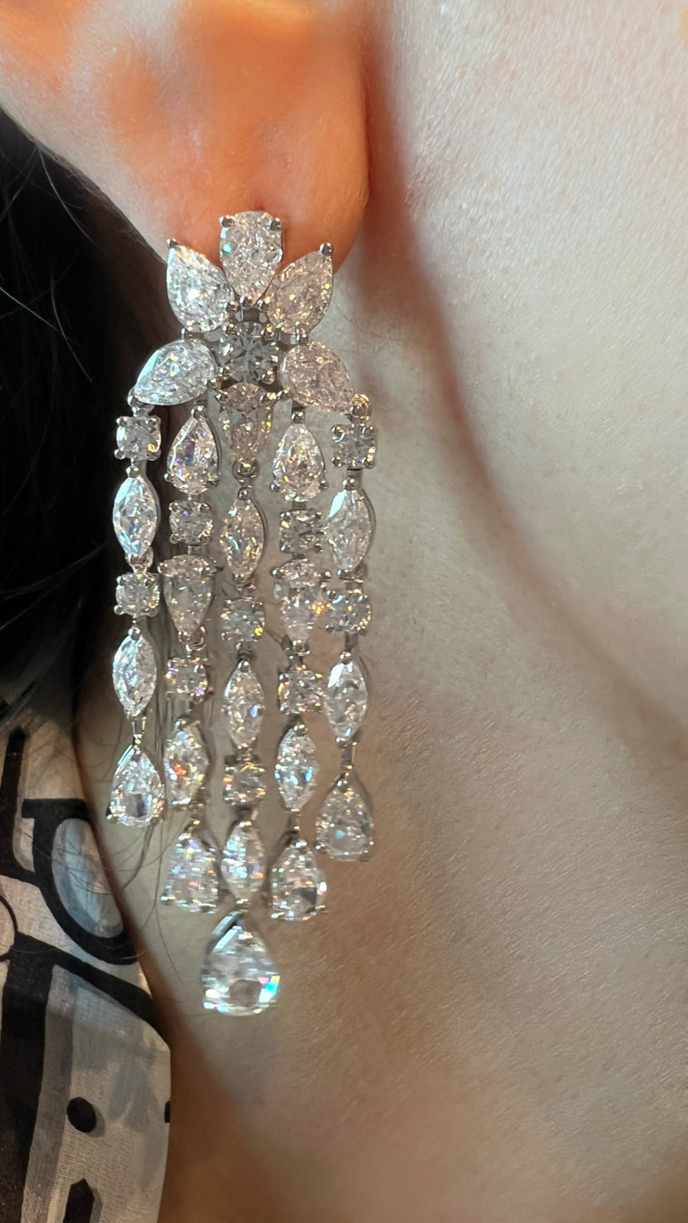 Chandelier earrings أقراط الشاندليير - just like diamonds