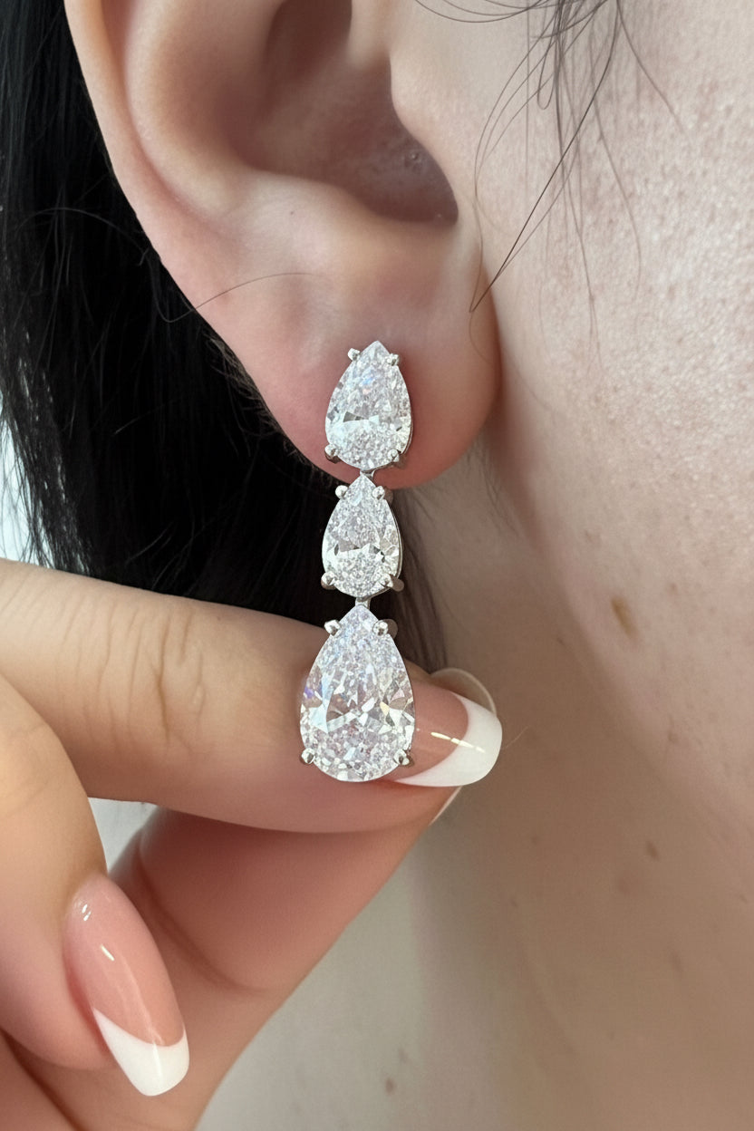 Pear Earrings أقراط الدمعة