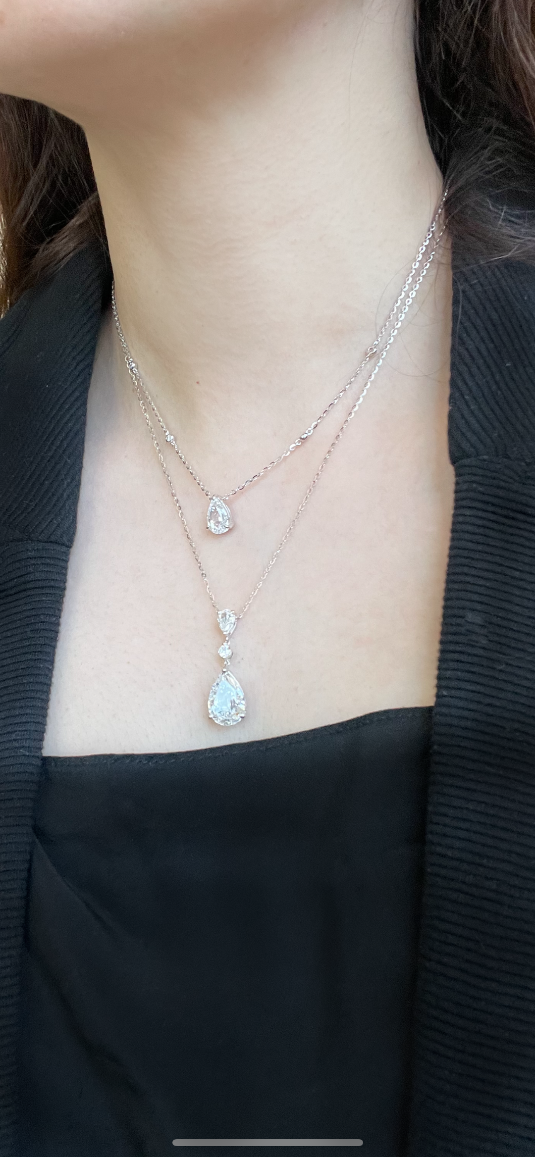 Pear cut pendant بندنت على شكل دمعة