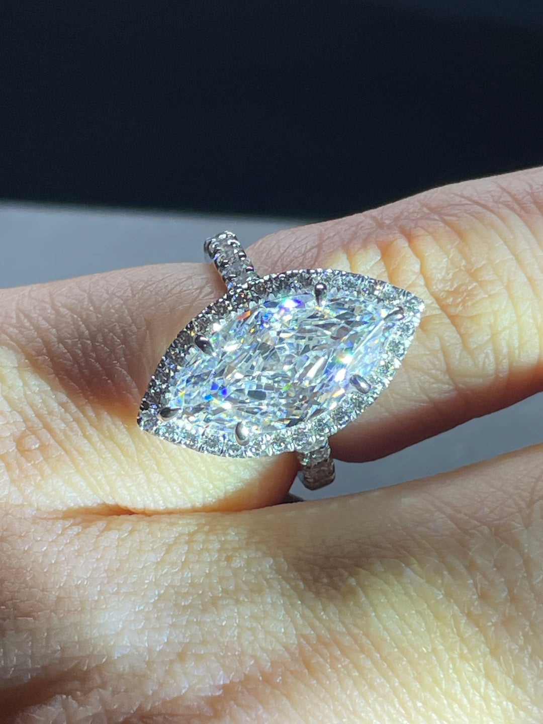 Marquees cut ring with stones خاتم ماركيز بأحجار - just like diamonds