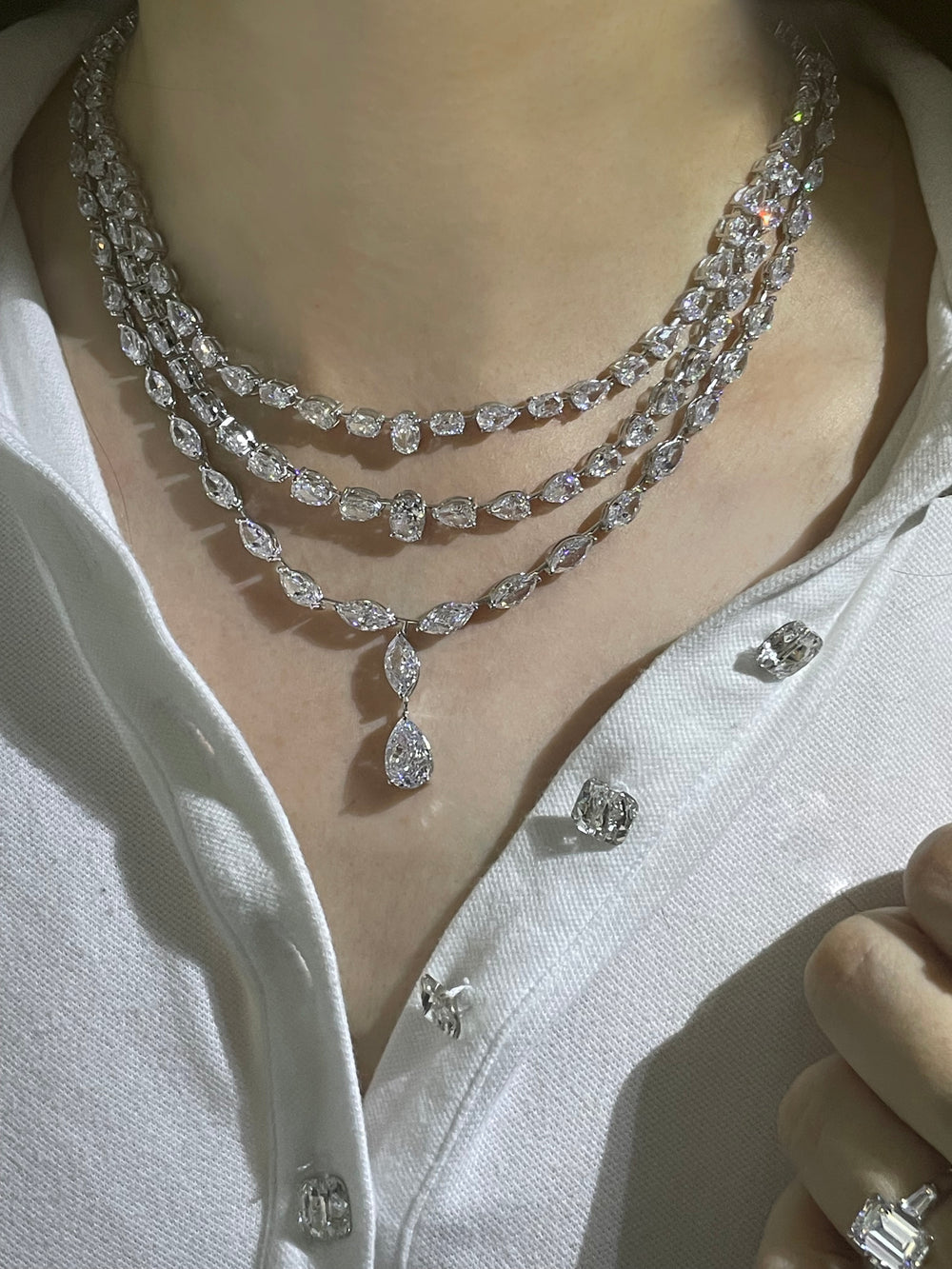 Three layers necklace عقد ثلاث طبقات مشكلة - just like diamonds
