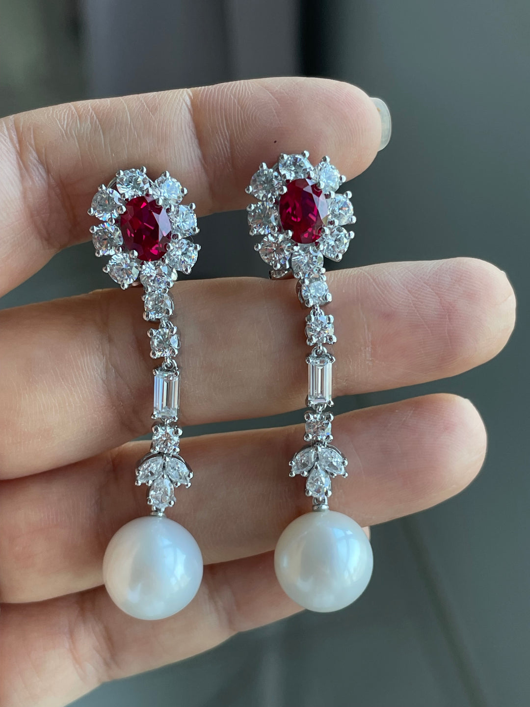 Long ruby pearl earrings أقراط الروبي واللؤلؤ الطويلة