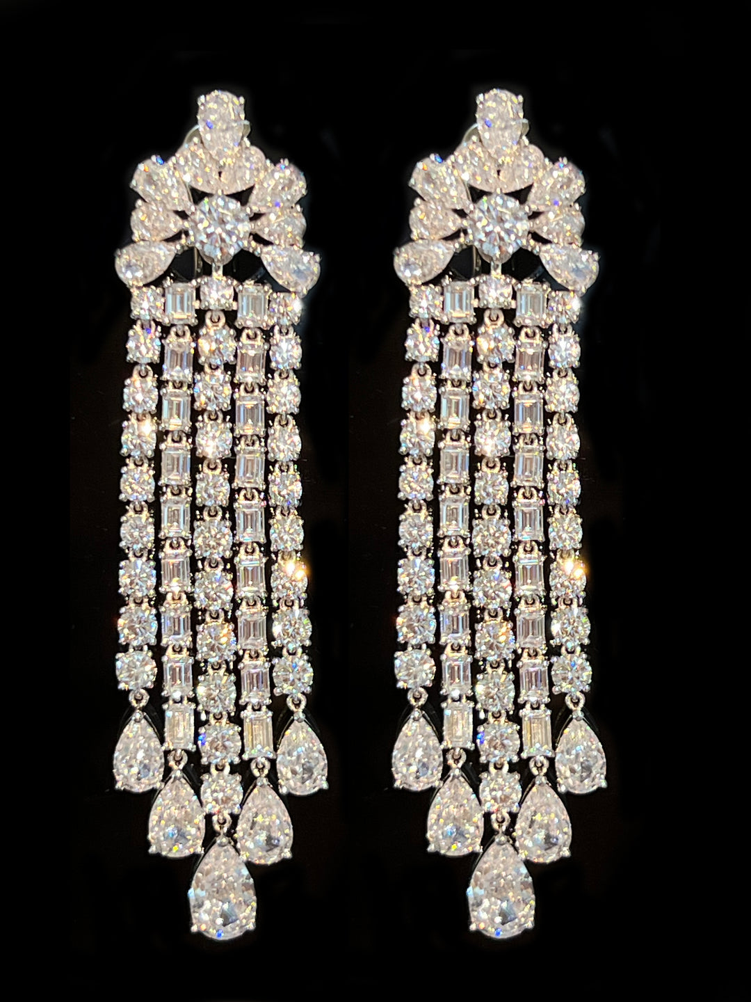 Chandelier earrings أقراط الشاندليير - just like diamonds