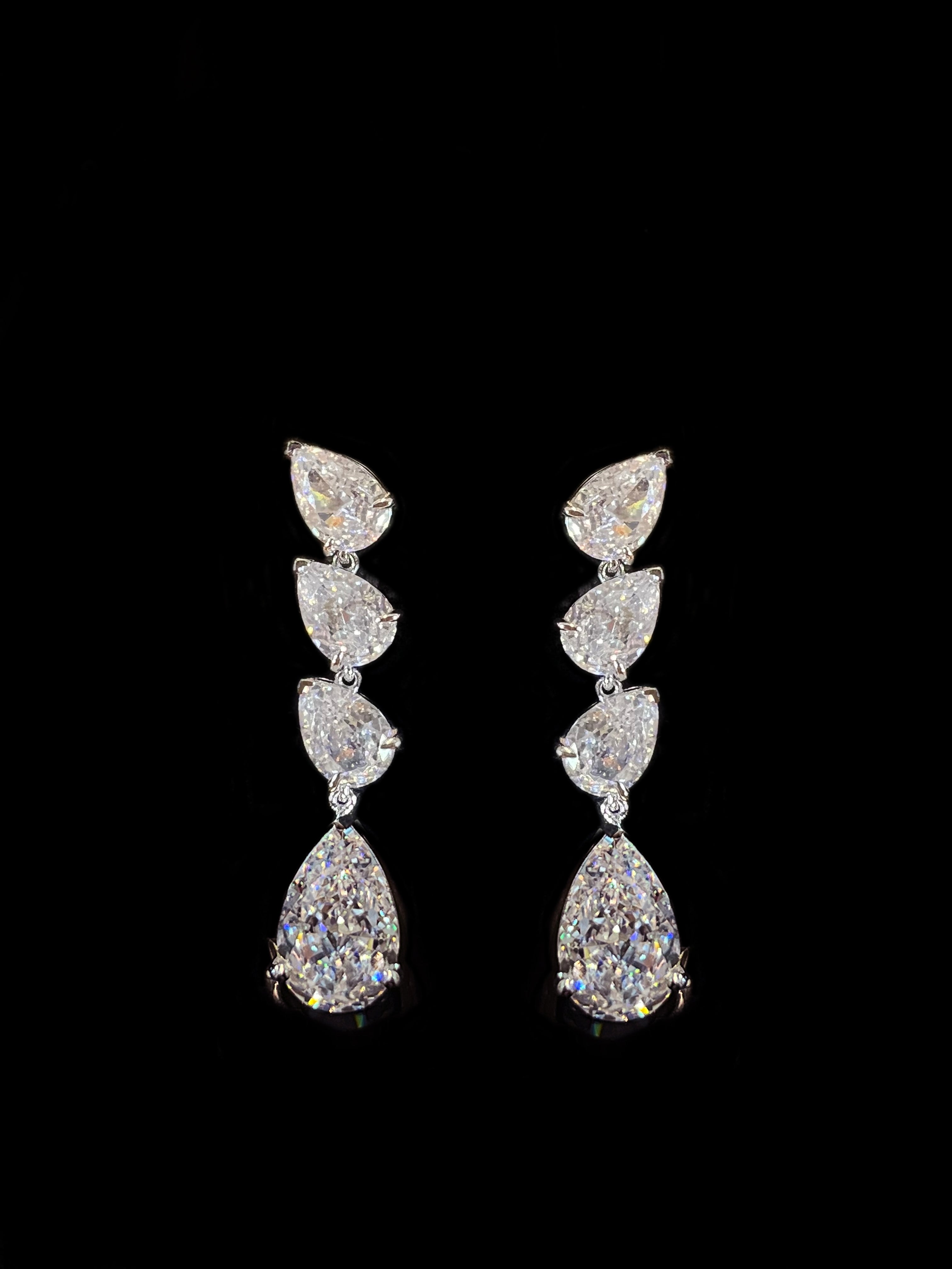 Earrings أقراط