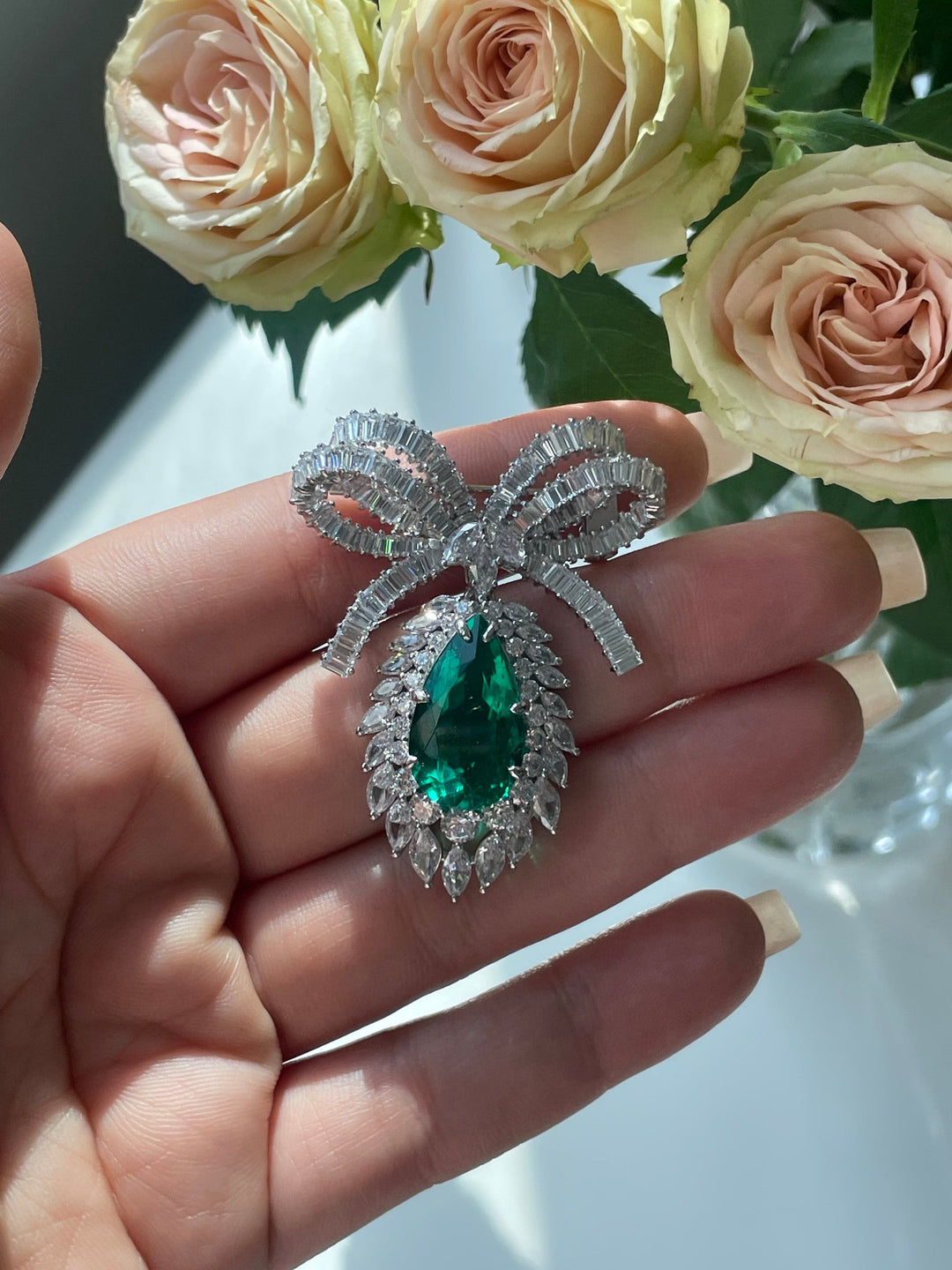 Pear brooch بروش الدمعه - just like diamonds