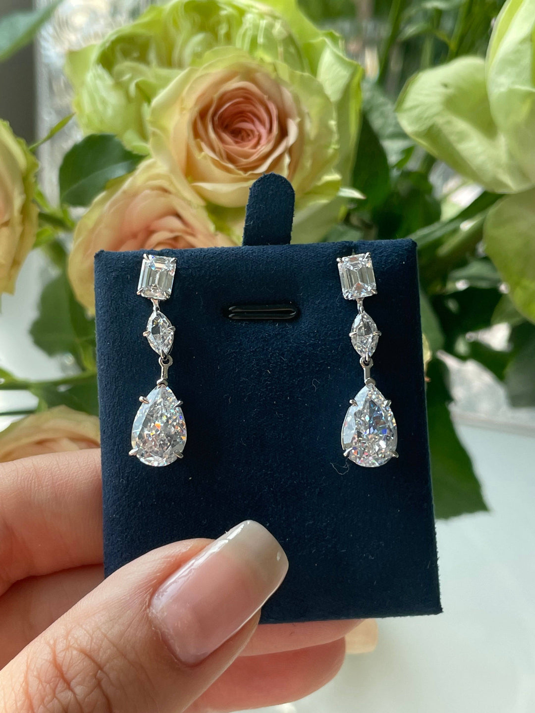 Earrings with emerald pear and marquis أقراط الدمعه و الايميرالد و الماركيز - just like diamonds