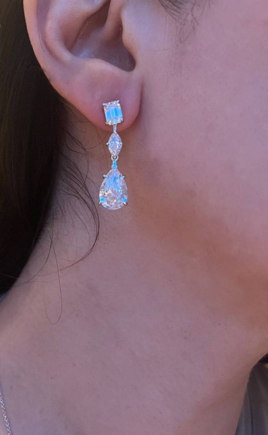 Earrings with emerald pear and marquis أقراط الدمعه و الايميرالد و الماركيز - just like diamonds