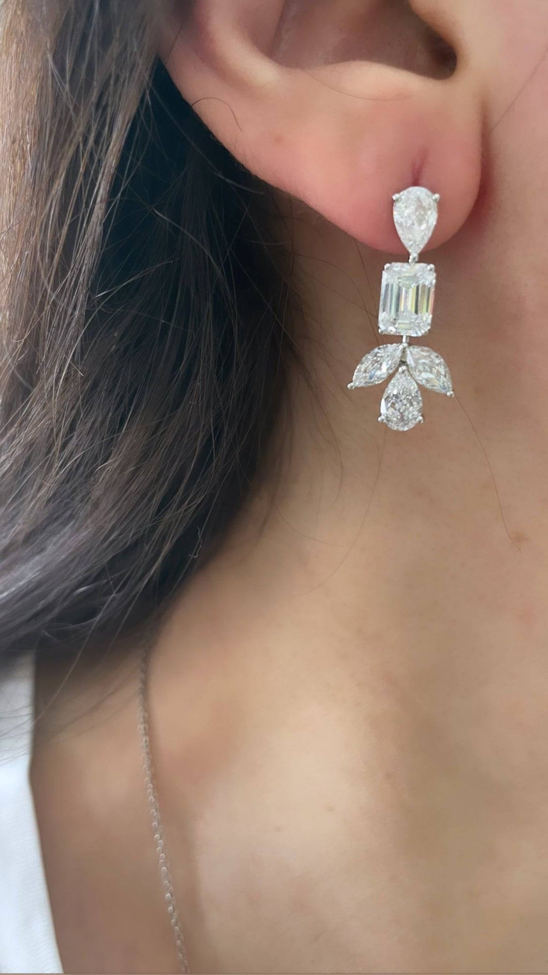 Emerald and Pears أقراط الإيميرالد والدمعات - just like diamonds