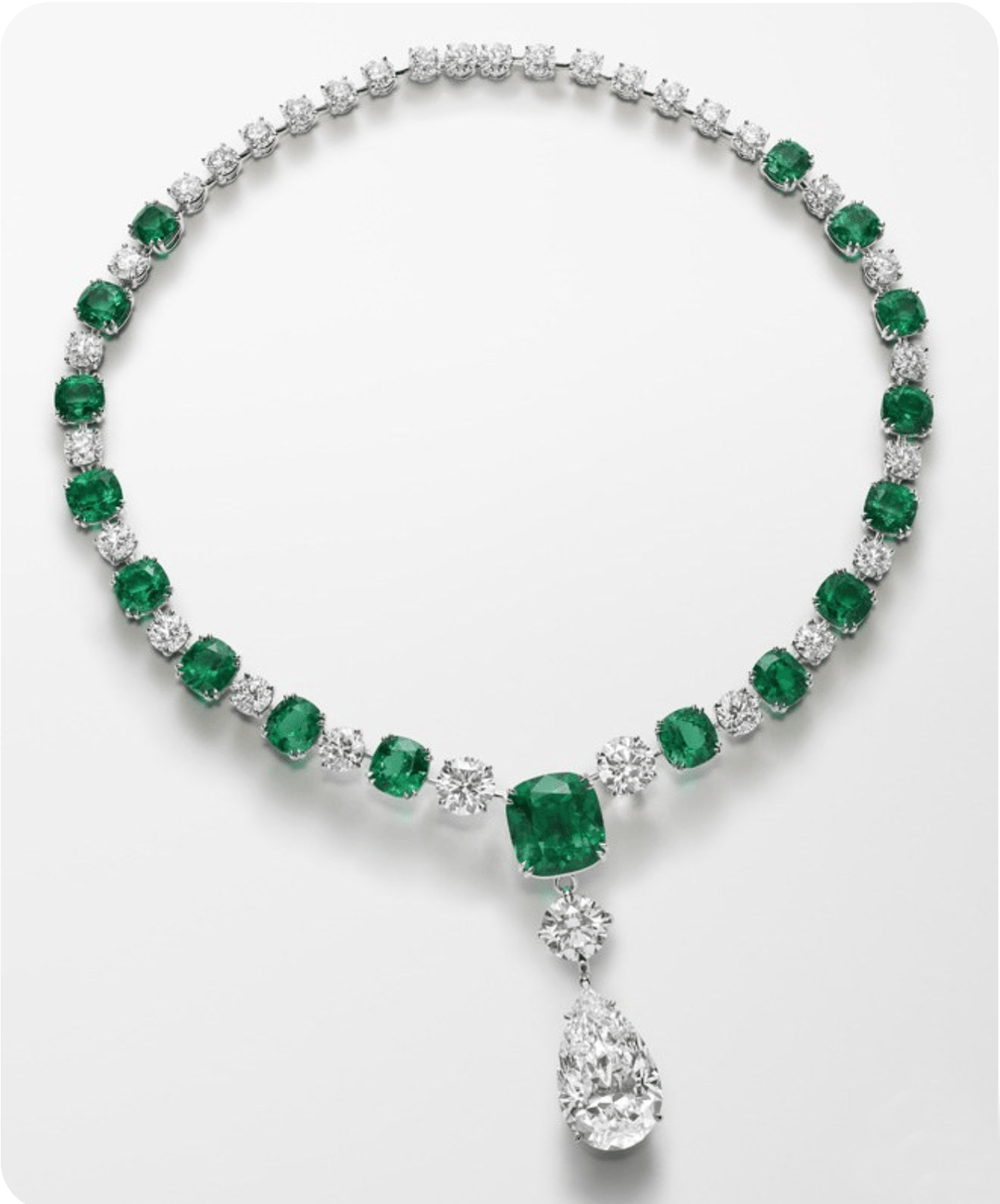 Green Cushion Necklace قلاده كوشن ايميرالد - just like diamonds
