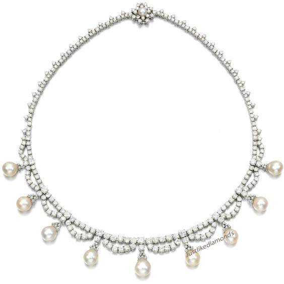 Pearl necklace عقد اللؤلؤ الناعم - just like diamonds