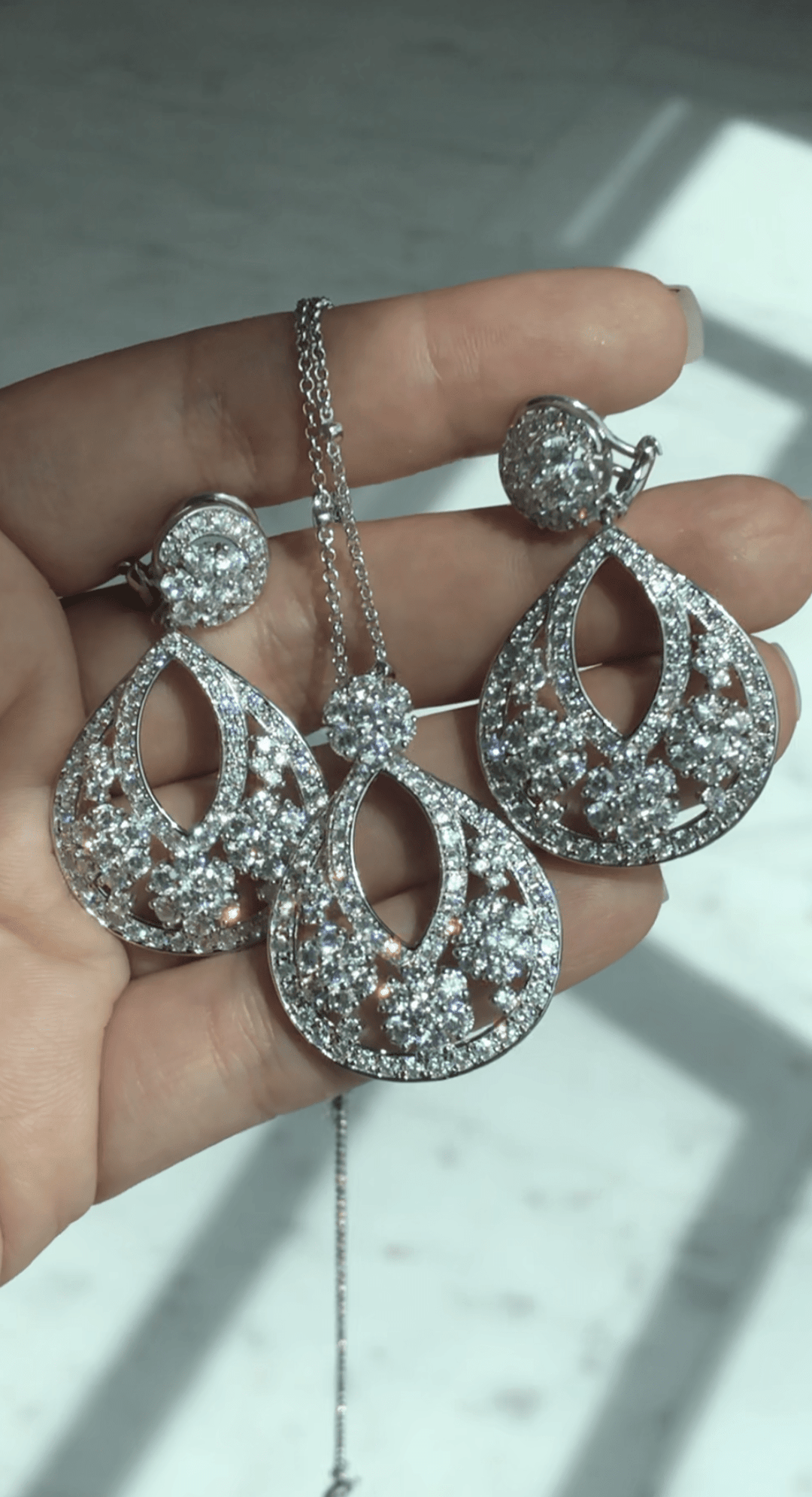 Snow pendant بندنت الثلج - just like diamonds