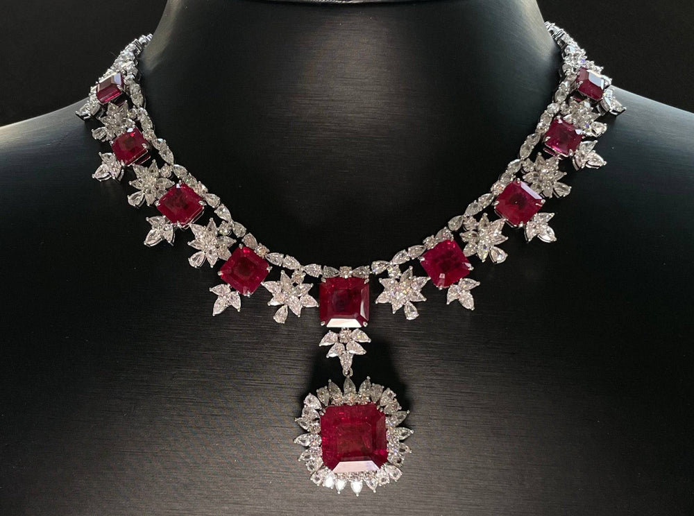 Classical necklace عقد كلاسيكي - just like diamonds