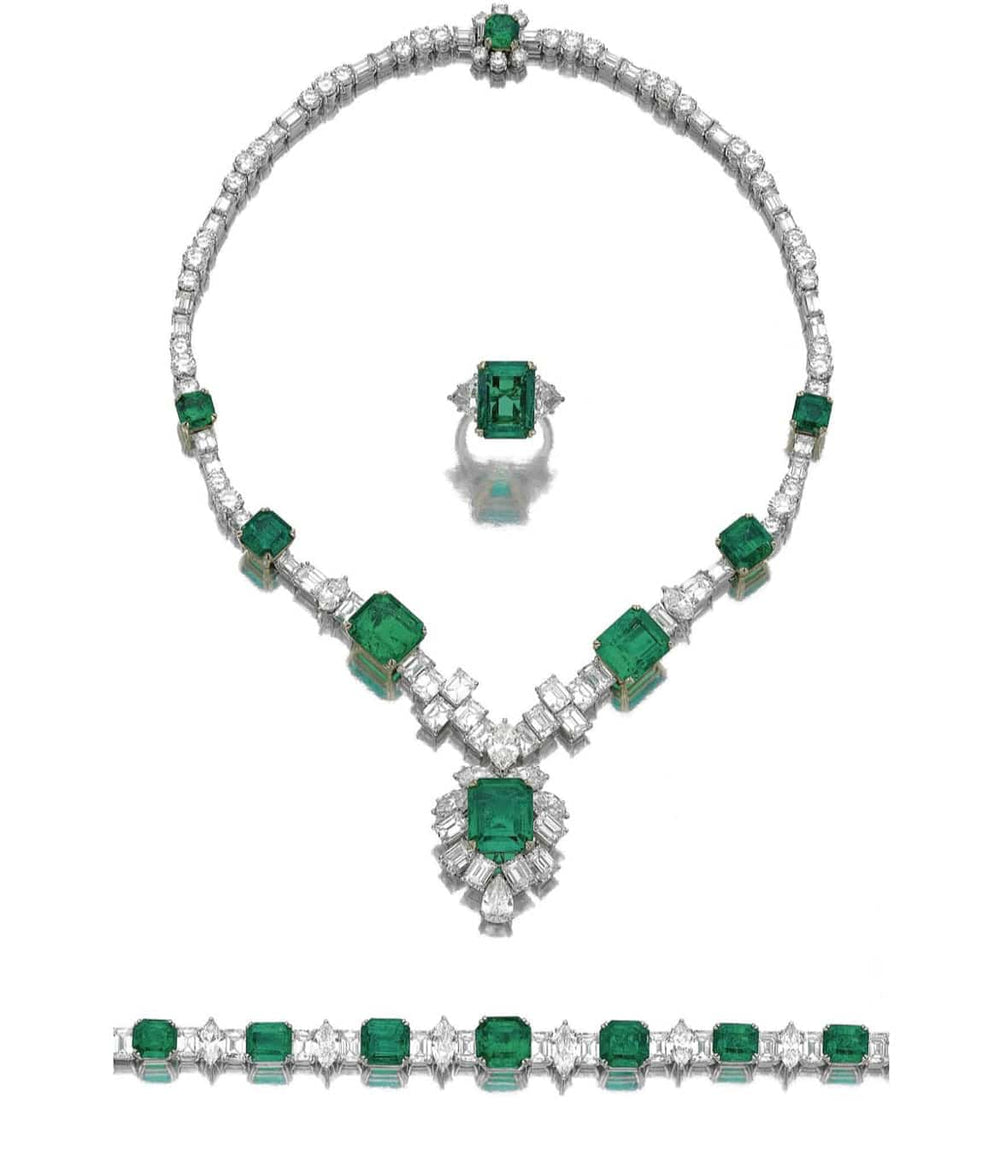 Green necklace عقد أخضر - just like diamonds
