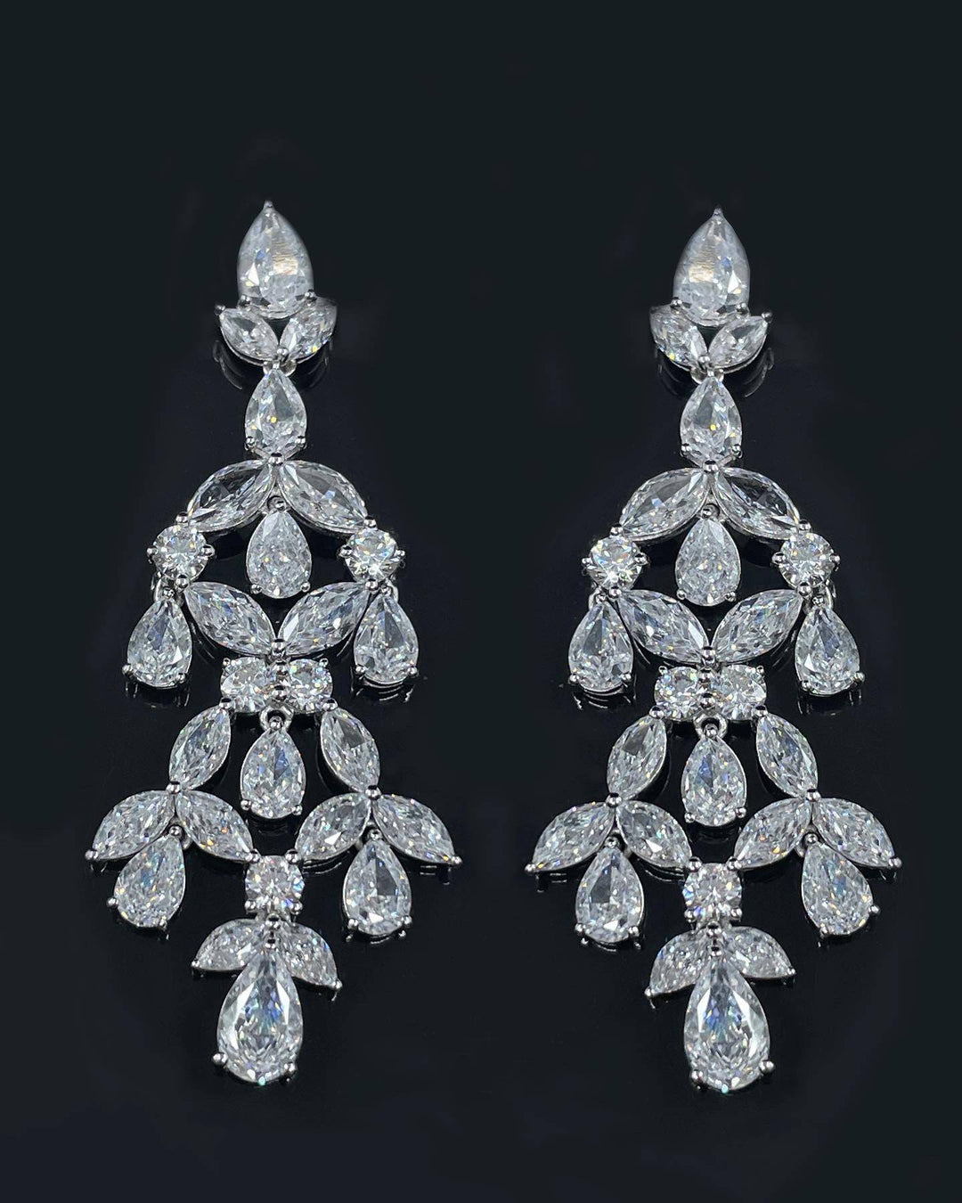 Necklace with pear drops عقد الدمعات المتدلية - just like diamonds