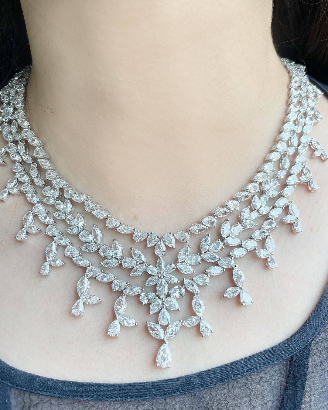 Necklace with pear drops عقد الدمعات المتدلية - just like diamonds