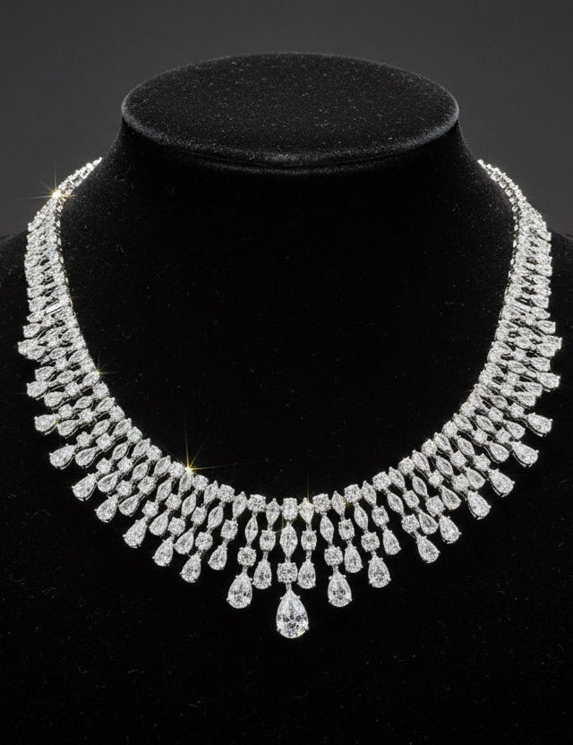 Classic Necklace with pears عقد الدمعات الكلاسيكي - just like diamonds