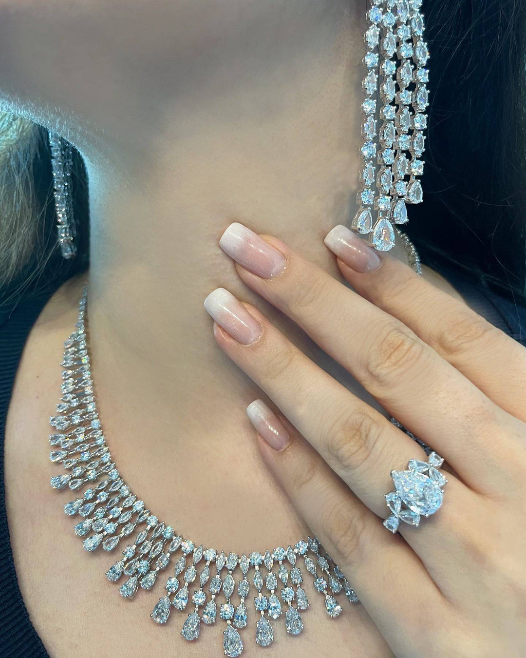 Classic Necklace with pears عقد الدمعات الكلاسيكي - just like diamonds