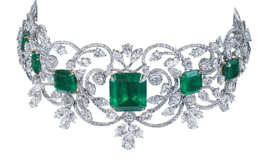 Green chocker necklace with emerald  عقد تشوكر أخضرمع الايميرالد - just like diamonds